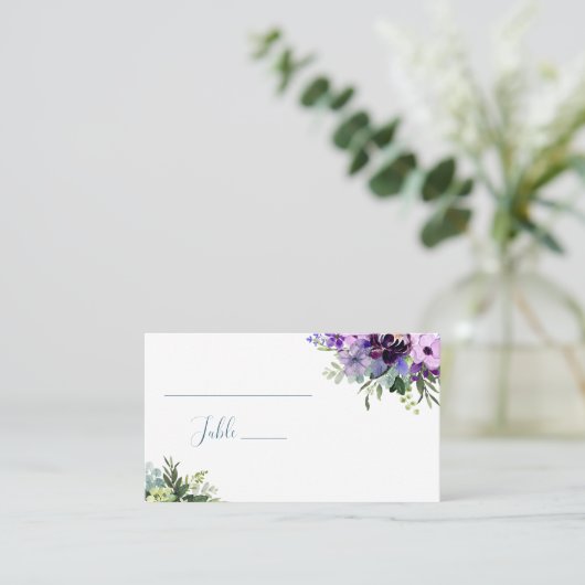 Carte De Placement Mariage simple à fleurs violet et vert (Debout devant)