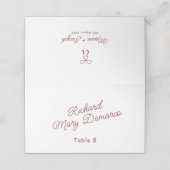 Carte De Placement Nom de l'invité de mariage rétro rouge et blanc (Extérieur déplié)