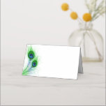 Carte De Placement Nom plié Placer les plumes de la carte Peacock<br><div class="desc">Cette carte de place pliée est affichée en blanc de base avec une empreinte de plumes de paon.
Customisez cet objet ou juste en l'état et inscrivez le nom à la main.</div>