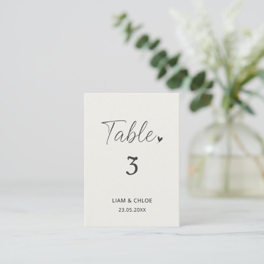Carte De Placement Wedding Table Number Sign - Stylish Modern (Debout devant)