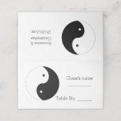 Carte De Placement Yin Yang Mariage Design Coeurs Noir Et Blanc (Extérieur déplié)