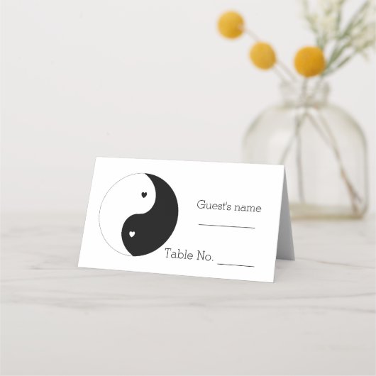 Carte De Placement Yin Yang Mariage Design Coeurs Noir Et Blanc (Devant)