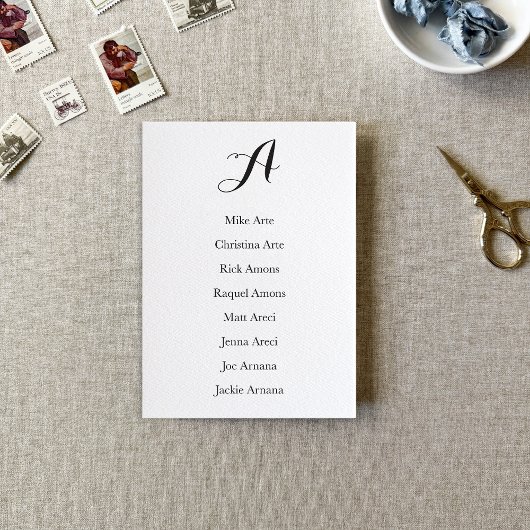 Carte de plan de table à script noir et blanc