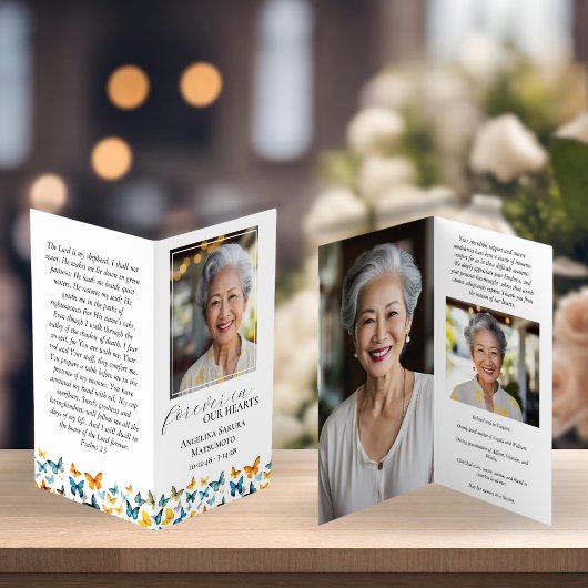 Carte de prière commémorative aux petits papillons