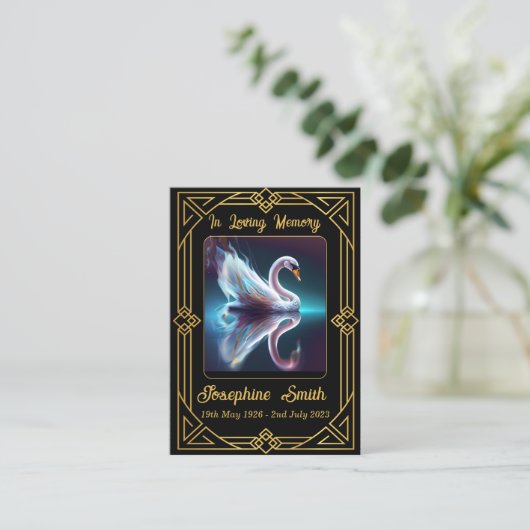 Carte de prière noire simple et élégante (Debout devant)