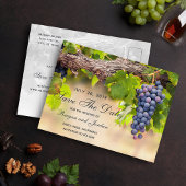 Carte de rappel de date avec raisins sur vigne