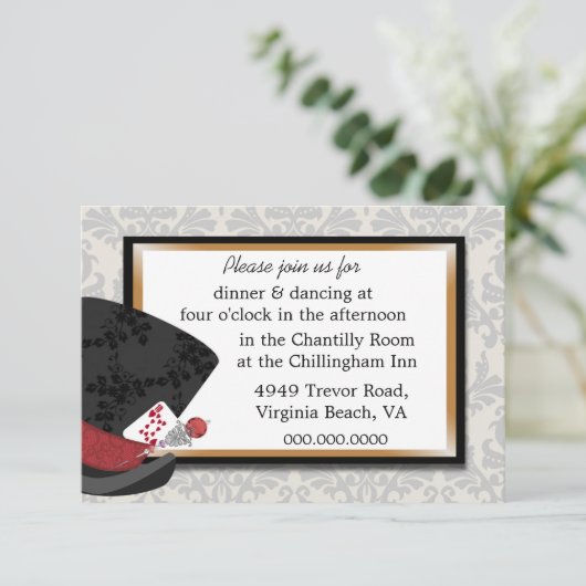 Carte de réception de mariage Mad Hatter (Debout devant)