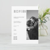 Carte de réception de mariage moderne en noir et b (Debout devant)
