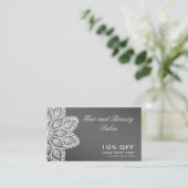 Carte De Réduction Bon blanc de remise de dentelle - cheveux et salon (Debout devant)