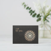 Carte De Réduction Certificat-cadeau de massothérapeute pour les arts (Debout devant)