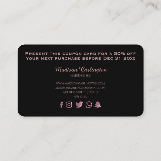 Carte De Réduction Noir simple avec des ciseaux roses d'or (Dos)