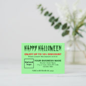 Carte de réduction verte d'Halloween d'affaires (Debout devant)