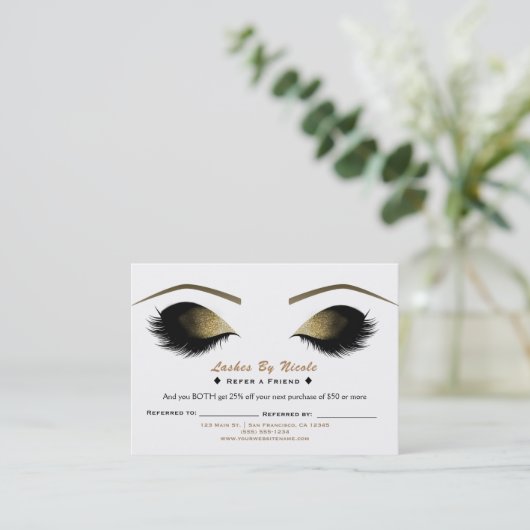 Carte De Référencement Eyelashes de maquillage Glam Référer un ami (Debout devant)