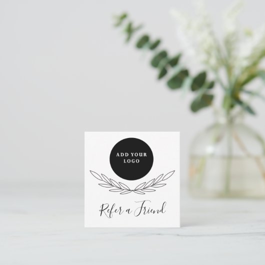 Carte De Référencement Logo Professionnel Noir Et Blanc (Debout devant)