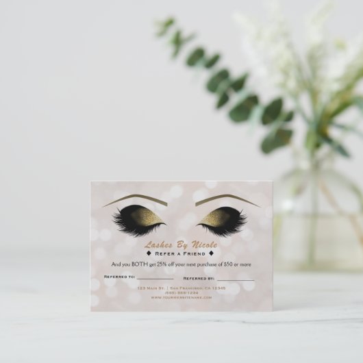 Carte De Référencement Luminaires blancs Lashes de maquillage Référer Ami (Debout devant)