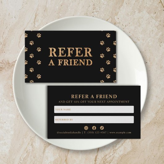 Carte De Référencement Refer A Friend Modern Luxury Pet Care Service 