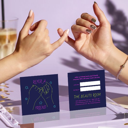 Carte De Référencement Référez un ami néon brillant à l'illustration des