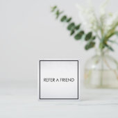 Carte De Référencement Salon de Beauté Élégant Moderne Blanc (Debout devant)