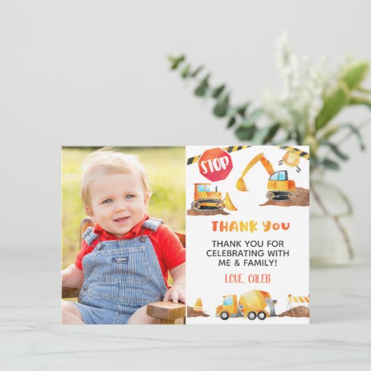 Carte de remerciement d'anniversaire de constructi (Debout devant)