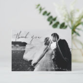 Carte de remerciement de photo de mariage écrite à (Debout devant)