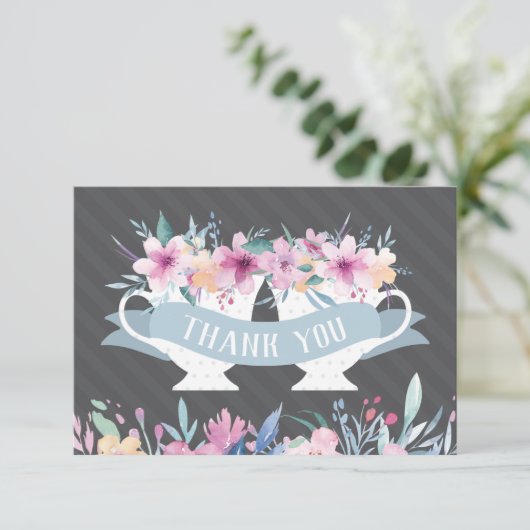 Carte de remerciement de tasse à thé avec des fleu (Debout devant)