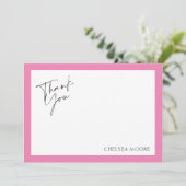 Carte de remerciement plate à bordure rose moderne (Debout devant)