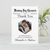 Carte De Remerciements 1 Photo Journal Mariage Élégant Script Personnalis (Debout devant)