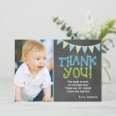 Carte De Remerciements Anniversaire de garçon de tableau de vert et de (Debout devant)