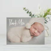 Carte De Remerciements Baby Photo Modern Handlettering script Birth (Debout devant)