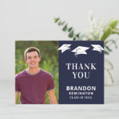 Carte De Remerciements Bac simple de graduation Toss Marine Bleu Graduati (Debout devant)