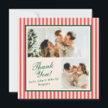 Carte De Remerciements Bande verticale rouge moderne 2 photo<br><div class="desc">Petites rayures verticales crème et rouge corail donnent à ce carte de remerciements de vacances photo une ambiance moderne et chic lorsqu'il est jumelé avec les polices classiques en vert forêt. Le backer coordonné comporte un message personnalisé plus long et une police de calligraphie pour une ligne de signature.</div>