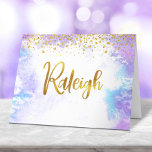 Carte De Remerciements Bat mitzvah Gold Script Purple Nom personnalisé Ra<br><div class="desc">Assurez-vous que votre Bat mitzvah préféré exprime sa reconnaissance à tous ceux qui ont soutenu son événement marquant! Envoyez ce remerciement étonnant, moderne, personnalisé note de remerciement. Un arrière - plan d'aquarelle violet clair est superposé par un script manuscrit et de minuscules points de parties scintillant. Garanti d'ajouter une touche...</div>