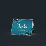 Carte De Remerciements Bat mitzvah Gold Turquoise Ombre Agate Bold Script<br><div class="desc">Assurez-vous que votre Bat mitzvah favori exprime sa reconnaissance à tous ceux qui ont soutenu son événement marquant! Envoyez ce carte de remerciements cool, unique, moderne, personnalisé. Écriture manuscrite blanche et typographie sans serif audacieuse superposent un arrière - plan bleu foncé et turquoise avec agate bleu turquoise accentuée de veines...</div>