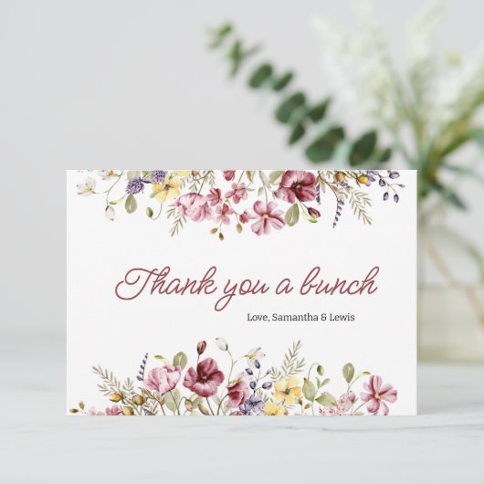 Carte De Remerciements Bébé en fleurs (Debout devant)