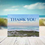 Carte De Remerciements Belle plage Sunset Photographie personnalisée<br><div class="desc">Cette photographie de plage pittoresque personnalisée carte de remerciements présente le magnifique coucher de soleil rose et orange touchant en douceur les vagues de l'océan au-dessus du sable et de l'herbe de mer par une belle journée à Destin, en Floride. Belles cartes de bord de mer pour un couple qui...</div>