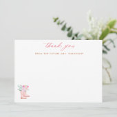 Carte De Remerciements Botte de pluie rose & Fleurs Script Futur Mme. (Debout devant)