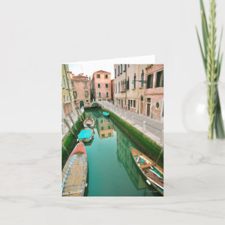 Carte De Remerciements Canal de Venise, eau verte, bâtiments roses