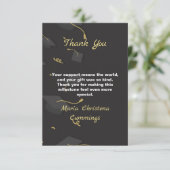 Carte De Remerciements Cap & Confetti Graduation (Debout devant)