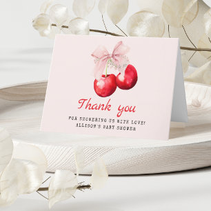 Carte De Remerciements Cerise sur le Baby shower de la corbeille rose
