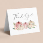 Carte De Remerciements Citrouille Floral Baby Girl Douche<br><div class="desc">Carte de remerciements élégante pour votre douche bébé fille avec "Merci" dans un script élégant avec un coeur swash et aquarelles de citrouilles roses et blancs et bouquets floraux. À l'intérieur, personnalisez votre message de remerciement dans une simple typographie moderne et ajoutez vos noms dans un script signature, ou laissez...</div>