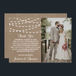 Carte De Remerciements Collection de Mariages Rustic Burlap<br><div class="desc">Remerciez avec style ces cartes de remerciement mariages élégantes et très tendance. Le design est facile à personnaliser avec votre propre texte de remerciement spécial et une photo de votre choix et vos invités seront ravis quand ils recevront ces fabuleuses cartes de remerciement. Les éléments mariages correspondants se trouvent dans...</div>