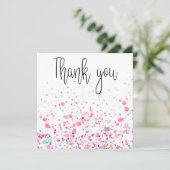 Carte De Remerciements Confetti coloré joyeux rose (Debout devant)