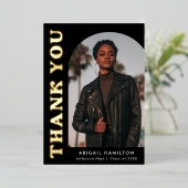 Carte de remerciements de graduation de Black Arch (Debout devant)