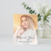 Carte de remerciements de graduation de script gri (Debout devant)