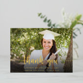 Carte de remerciements de graduation photo de scri (Debout devant)