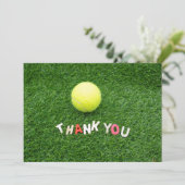 Carte de remerciements de tennis avec balle en ver (Debout devant)