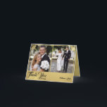 Carte De Remerciements Déco moderne Gold Peacock 2 Mariage photo plié<br><div class="desc">Envoie l'amour et les remerciements avec l'élégance Art Déco ! Ce Carte de remerciements plié à thème Mariage Peacock, en or et noir sophistiqué, est le moyen parfait d'express votre gratitude avec une touche de l'ère Gatsby. Avec de l'espace pour deux photos chères, c'est un souvenir de votre journée spéciale...</div>