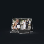 Carte De Remerciements Déco moderne noir Peacock 2 Mariage photo plié<br><div class="desc">Envoi de gratitude avec une touche d'élégance Art Déco ! Cette Carte de remerciements pliée Mariage Peacock,  en noir et blanc classique,  est la façon parfaite d'express vos remerciements avec un soupçon de l'ère Gatsby. Avec de l'espace pour deux photos chères,  c'est un merveilleux souvenir de votre journée spéciale.</div>