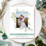 Carte De Remerciements Élégant Mariage de verdure photo, vert<br><div class="desc">Elégant mariage photo merci carte à plat avec exquise aquarelle verdure présentant votre image. Bande verte présentant un message de remerciement. Retour avec beau monogramme de verdure avec initiales de couple. Capacité de recevoir des cartes avec votre propre message imprimé au dos ou d'effacer notre message et de recevoir le...</div>