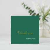 Carte De Remerciements Élégant Mariage Emerald Green & Gold Script (Debout devant)